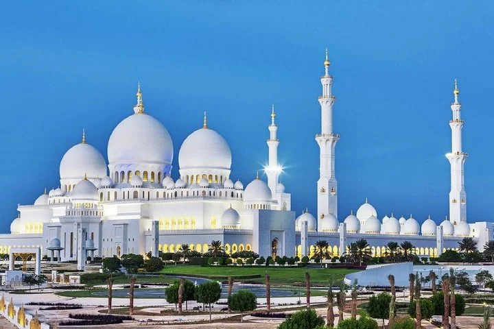 Exclusive Abu Dhabi Discovery: Private City Tour & Grand Mosque