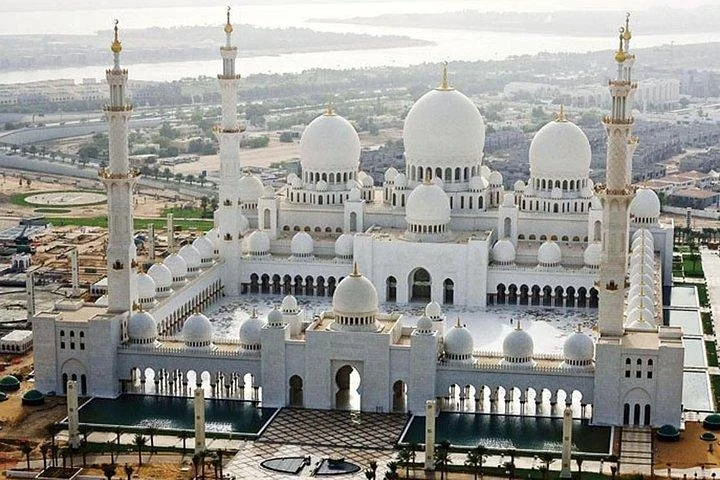 Exclusive Abu Dhabi Discovery: Private City Tour & Grand Mosque