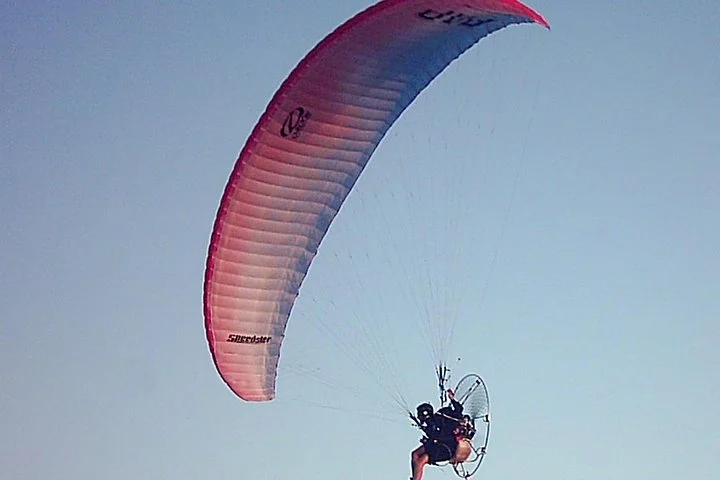 Experience Excitement With Paramator or paragliding.