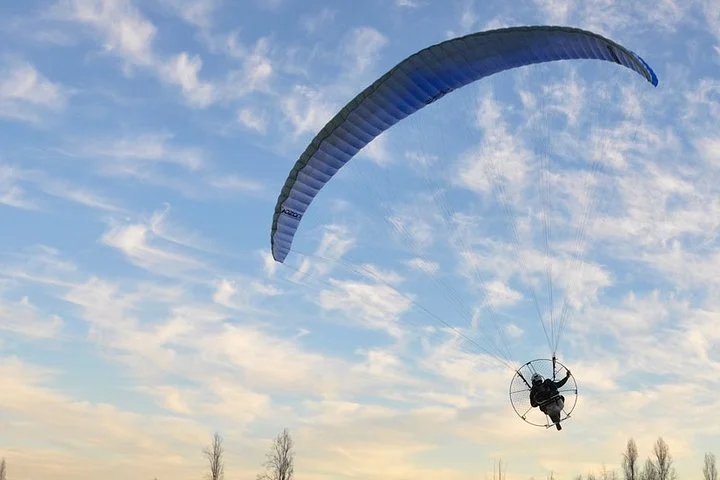Experience Excitement With Paramator or paragliding.