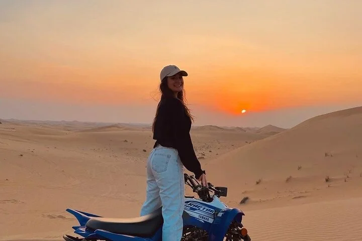 Experience Private Desert Safari with 5* BBQ Dinner Dune Bashing