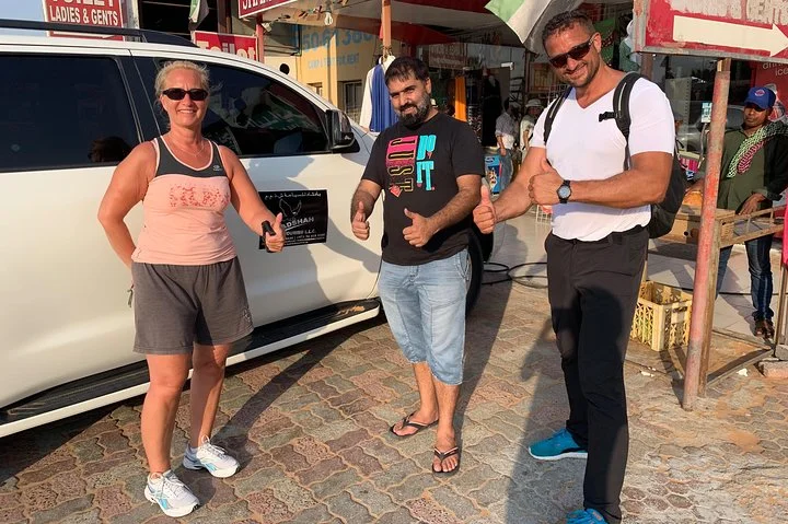 Extreme Desert Safari Dubai Evening with Dinner and Show