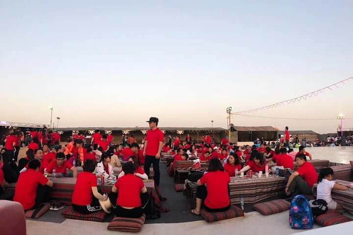 Extreme Desert Safari Dubai Evening with Dinner and Show