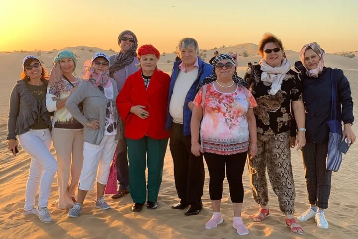 Extreme Desert Safari Dubai Evening with Dinner and Show