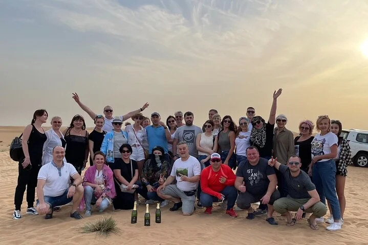 Extreme Desert Safari Dubai Evening with Dinner and Show