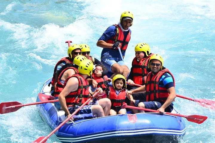 Family Rafting Trip at Köprülü Canyon Incl. Lunch from Antalya
