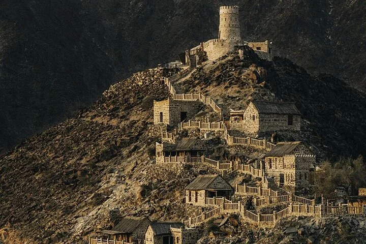 Five Emirates Tour from Dubai! A Day trip to countryside of UAE!