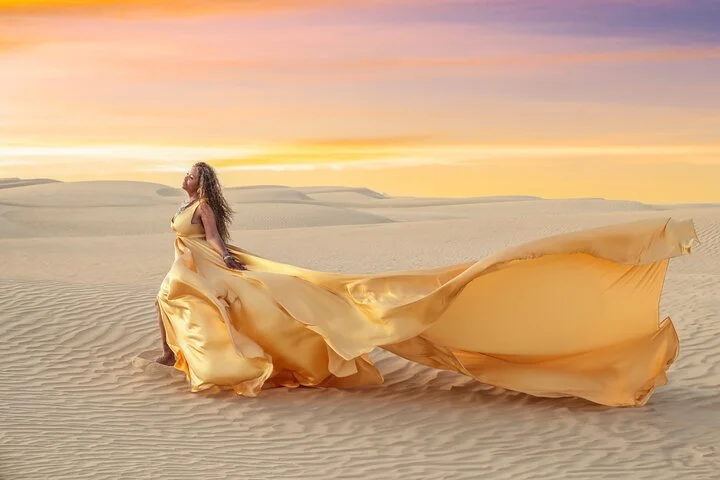 Flying dress photoshoot Dubai Solo, Couple and Group Session