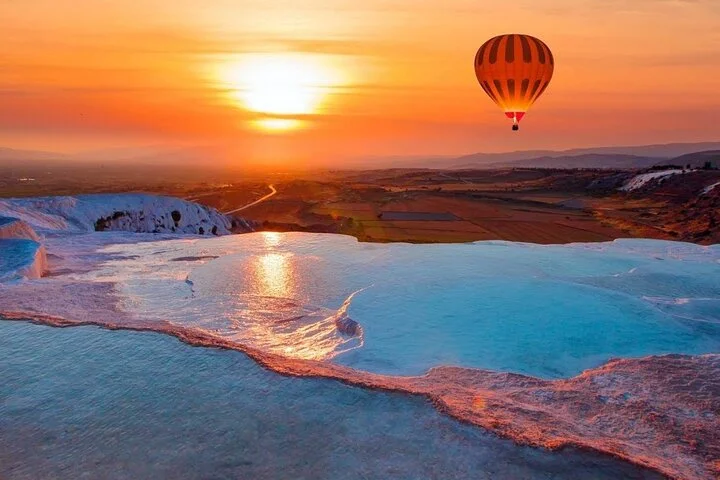 From Antalya Pamukkale and Hierapolis Tour with Cleopatra Pool