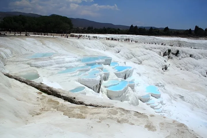 From Antalya/Kemer: Pamukkale and Hierapolis Tour with Lunch
