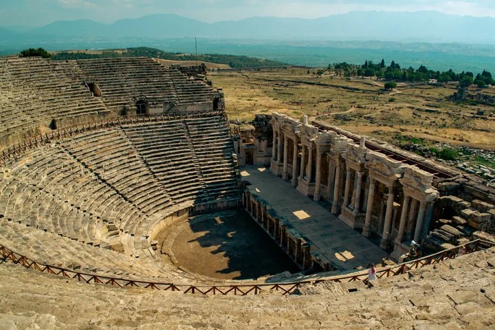 From Antalya/Kemer: Pamukkale and Hierapolis Tour with Lunch