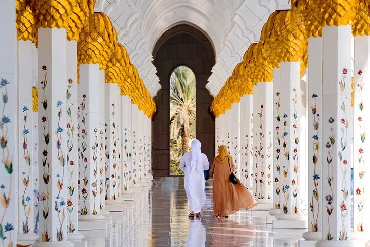From Dubai Private Abu Dhabi Sheikh Zayed Grand Mosque Tour