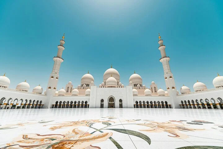 From Dubai: Sheikh Zayed Grand Mosque Tour Abu Dhabi