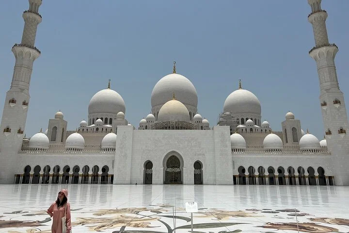 From Dubai Sheikh Zayed Grand Mosque Tour