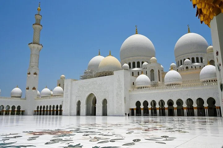 From Dubai Sheikh Zayed Grand Mosque Tour