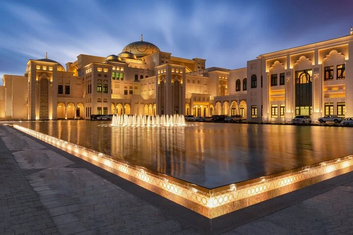 From Dubai to Abu Dhabi Premium Full Day Sightseeing Tour