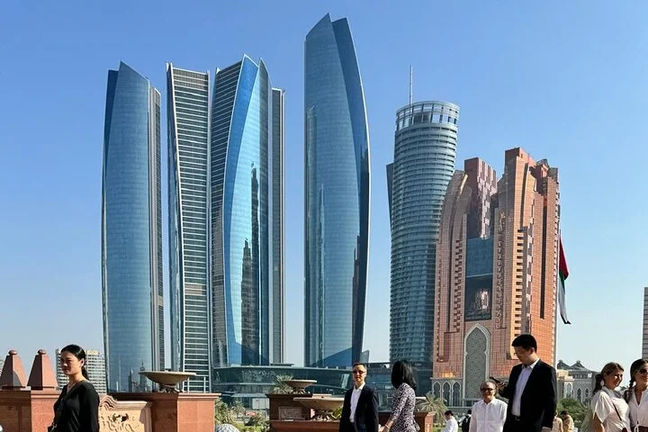 FulDay Private Tour Throughout AbuDhabi with Grand Mosque Visit