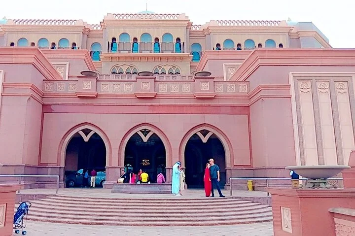 Full Day Abu Dhabi City Sightseeing Tour with Guide