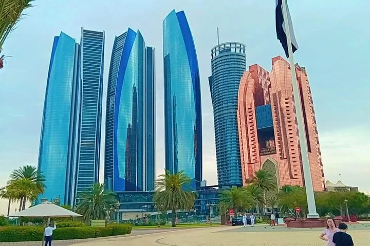 Full Day Abu Dhabi City Sightseeing Tour with Guide