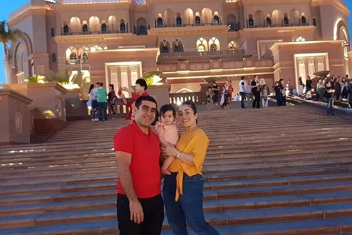 Full-Day Abu Dhabi City Tour with Etihad Tower Entry