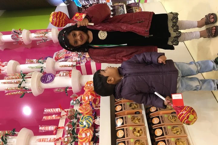 Full Day Dubai Shopping Tour with Private Transfers