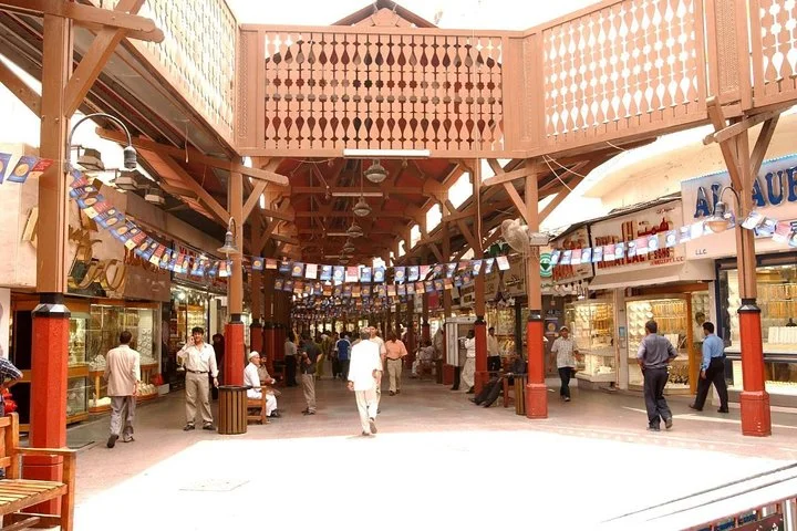 Full Day Dubai Tour with Lunch and Entry to Burj Khalifa