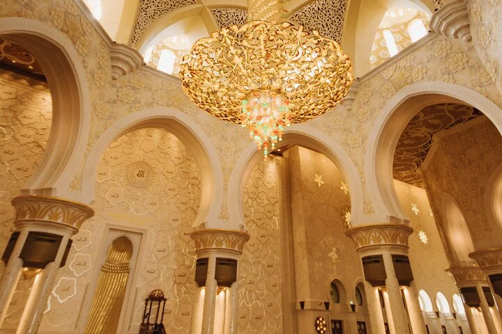 Full-day Private City Tour in Abu Dhabi (Private)