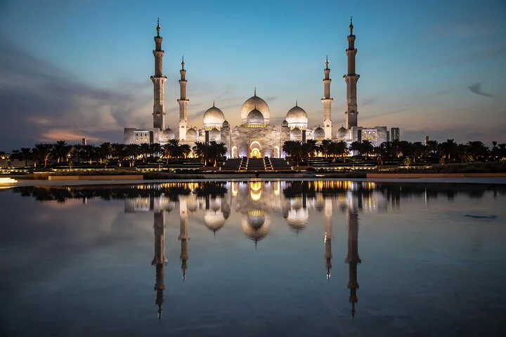 Full-day Private City Tour in Abu Dhabi (Private)