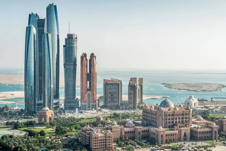 Full-Day Private Guided Tour to Abu Dhabi