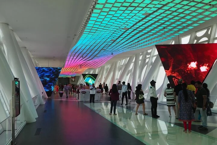 Full Day Private Tour in Dubai's Attractions with Transfer