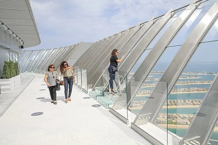 Full Day Private Tour in Dubai's Attractions with Transfer