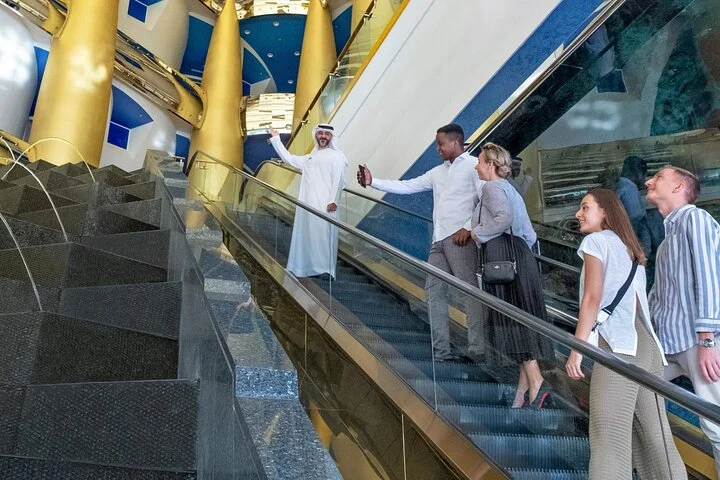 Full Day Private Tour in Dubai's Attractions with Transfer