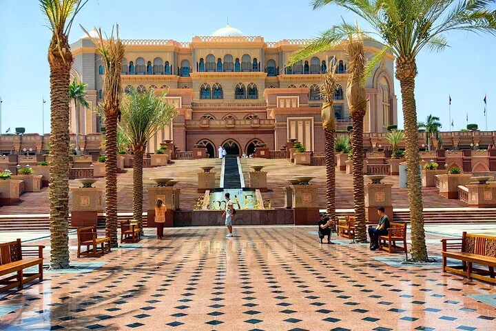 Full Day Shared Tour to Abu Dhabi City