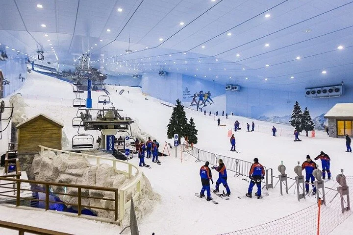 Full Day Snow Ski Experience in Dubai