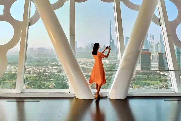 Half Day City Tour in Dubai with Dubai Frame, Blue Mosque & Souks