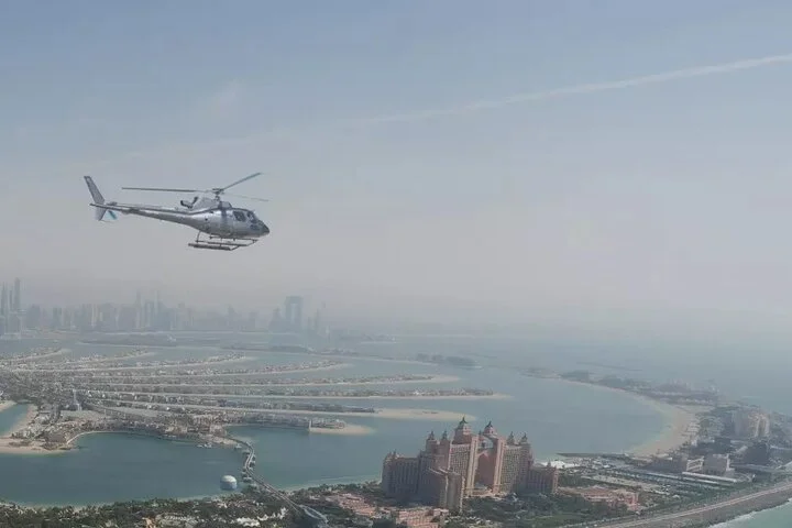 Helicopter Ride In Dubai with Complementary Transfer