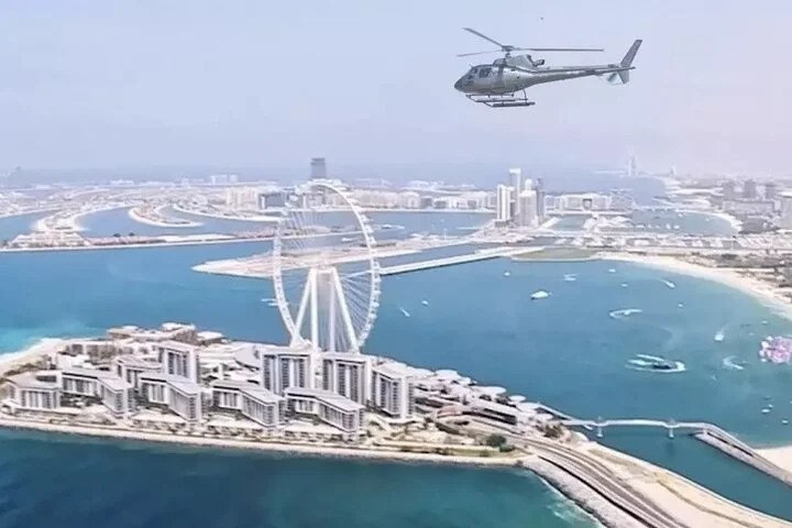 Helicopter Ride In Dubai with Complementary Transfer