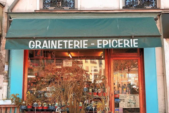 Historical Paris Walking Tour to Vibrant Food Market