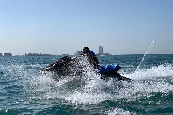 Jet Ski Ride Dubai: Burj Khalifa & Burj Al Arab with Fresh Juice