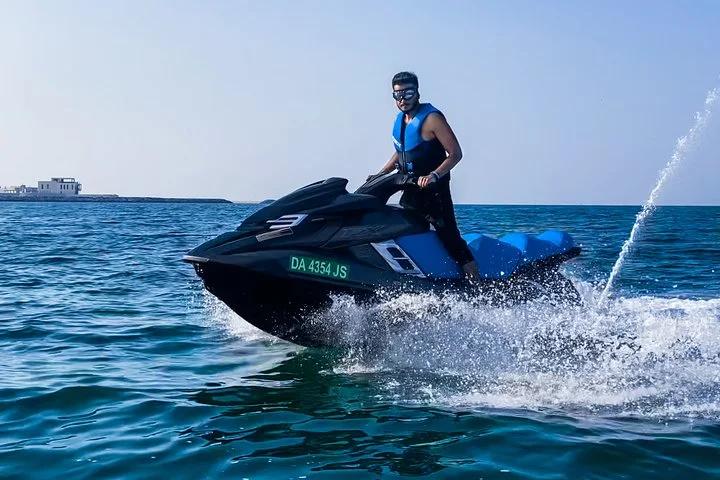 Jet Ski Ride Dubai: Burj Khalifa & Burj Al Arab with Fresh Juice