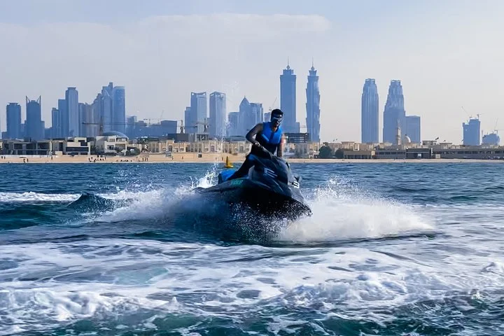 Jet Ski Ride Dubai: Burj Khalifa & Burj Al Arab with Fresh Juice