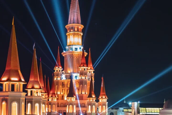 Land of Legends Night show with Roundtrip transfer from Antalya