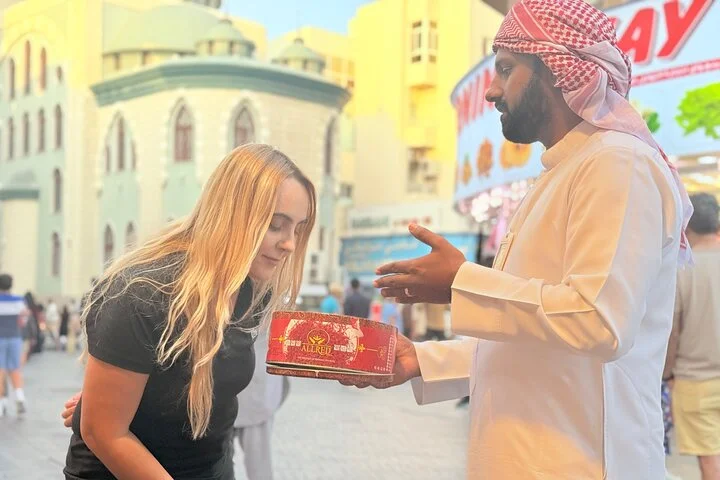 Local Food 6 Tastings Walking in Old Dubai Shopping Boat Ride