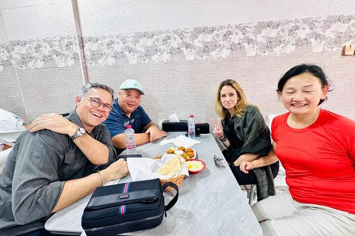 Local Food 6 Tastings Walking in Old Dubai Shopping Boat Ride