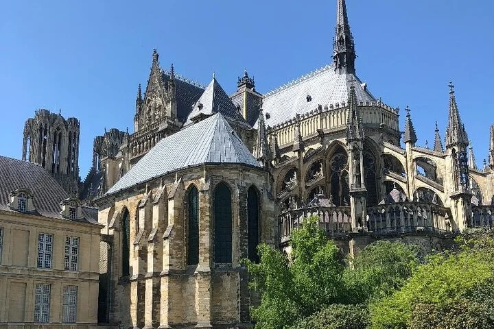 Luxury Champagne Tour(All Included): 2 Famous Houses & Restaurant