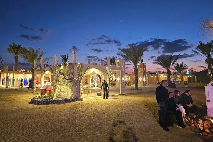 Luxury Evening Desert Safari in Dubai by Private 4x4