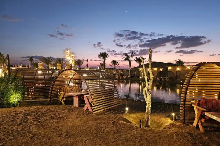 Luxury Evening Desert Safari in Dubai by Private 4x4