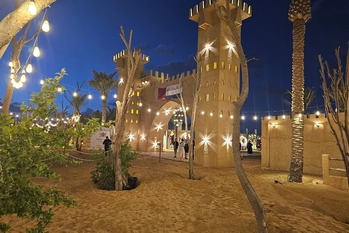 Luxury Evening Desert Safari in Dubai by Private 4x4