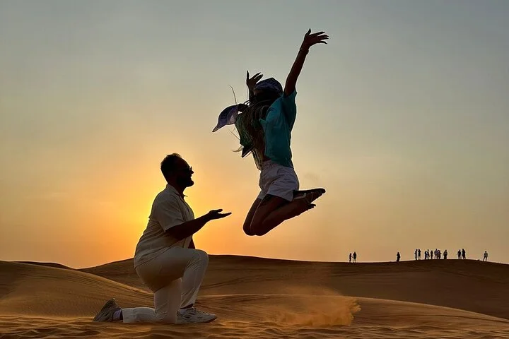 Luxury Evening Desert Safari in Dubai by Private 4x4