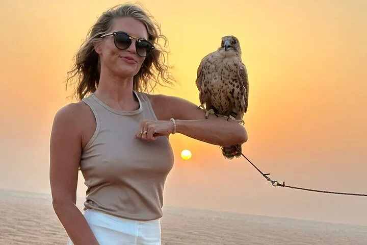 Luxury Evening Desert Safari in Dubai by Private 4x4